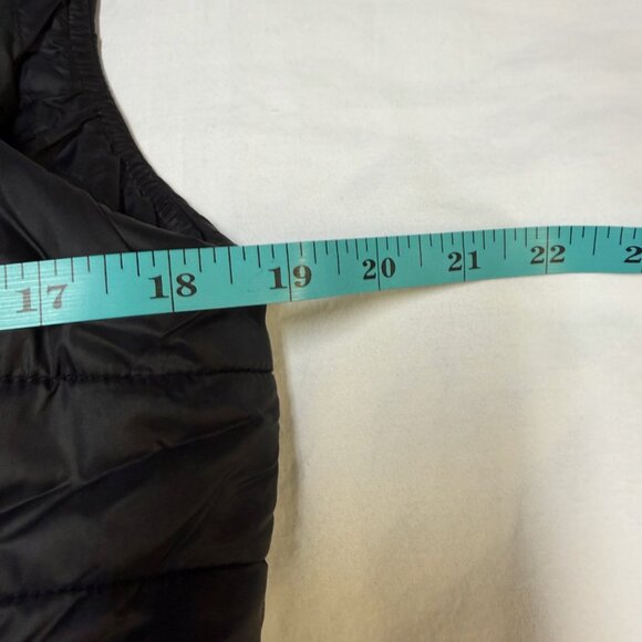 The North Face Aconcagua 550 Down Vest Women’s M Black EUC - Picture 10 of 10